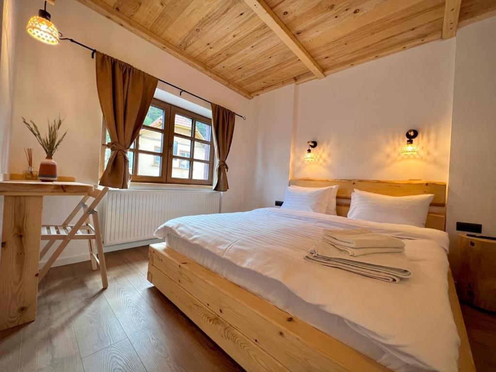 Victoria Gasthaus Rasnov - Charming Vacation House In Rasnov المظهر الخارجي الصورة